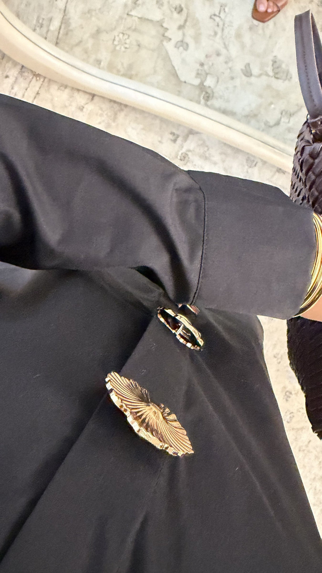 Amore - Black Flannel