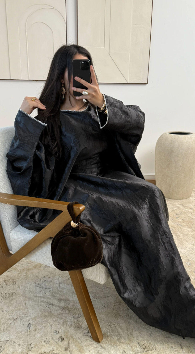 Butterfly Pearl Abaya - Black