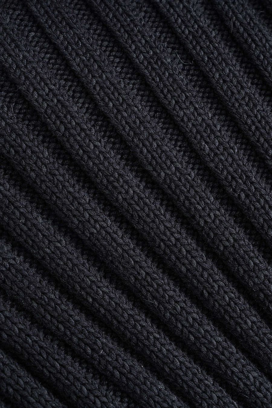 EXCLUSIVE FUR SWEATER - BLACK