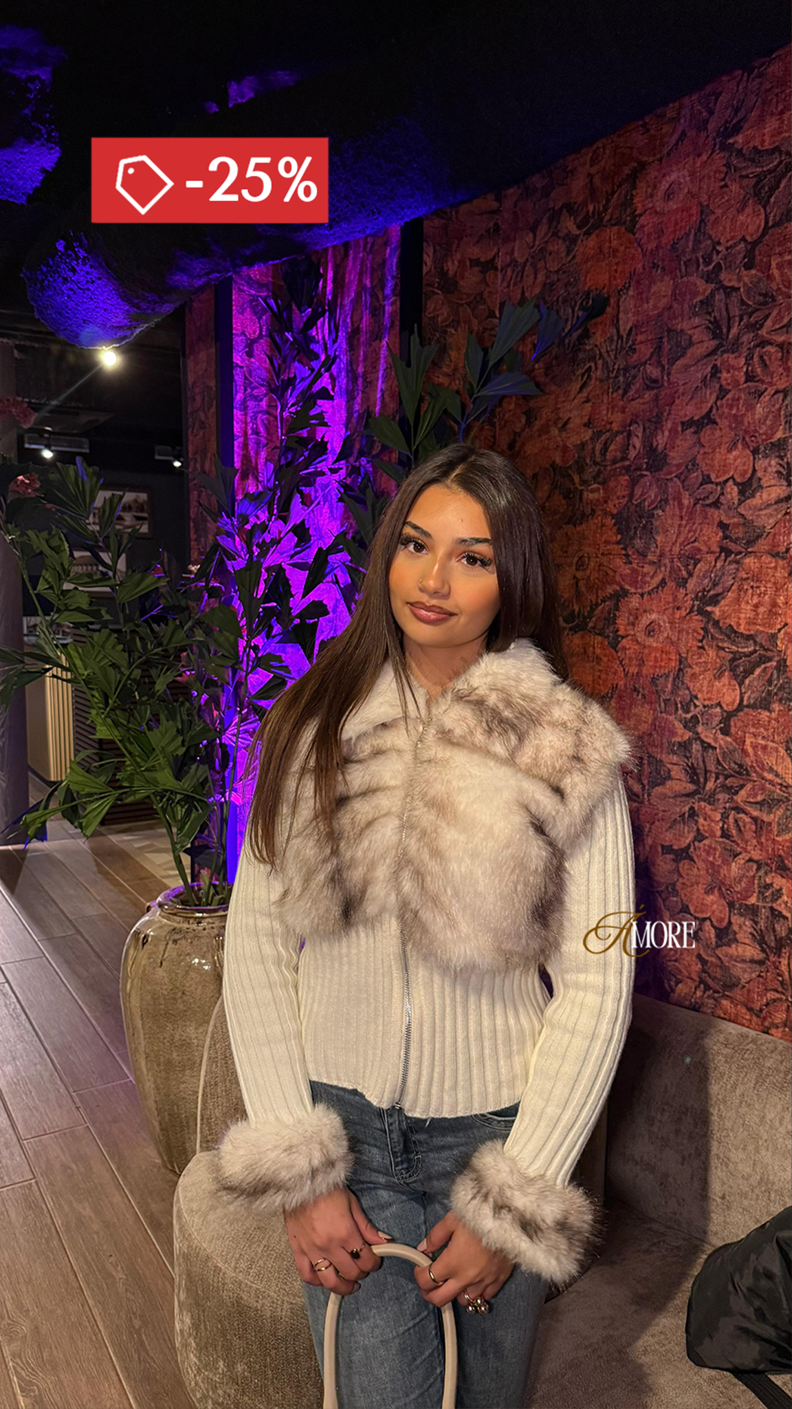 AMORE FAUX FUR ZIPPER JACKET- LIGHT BEIGE